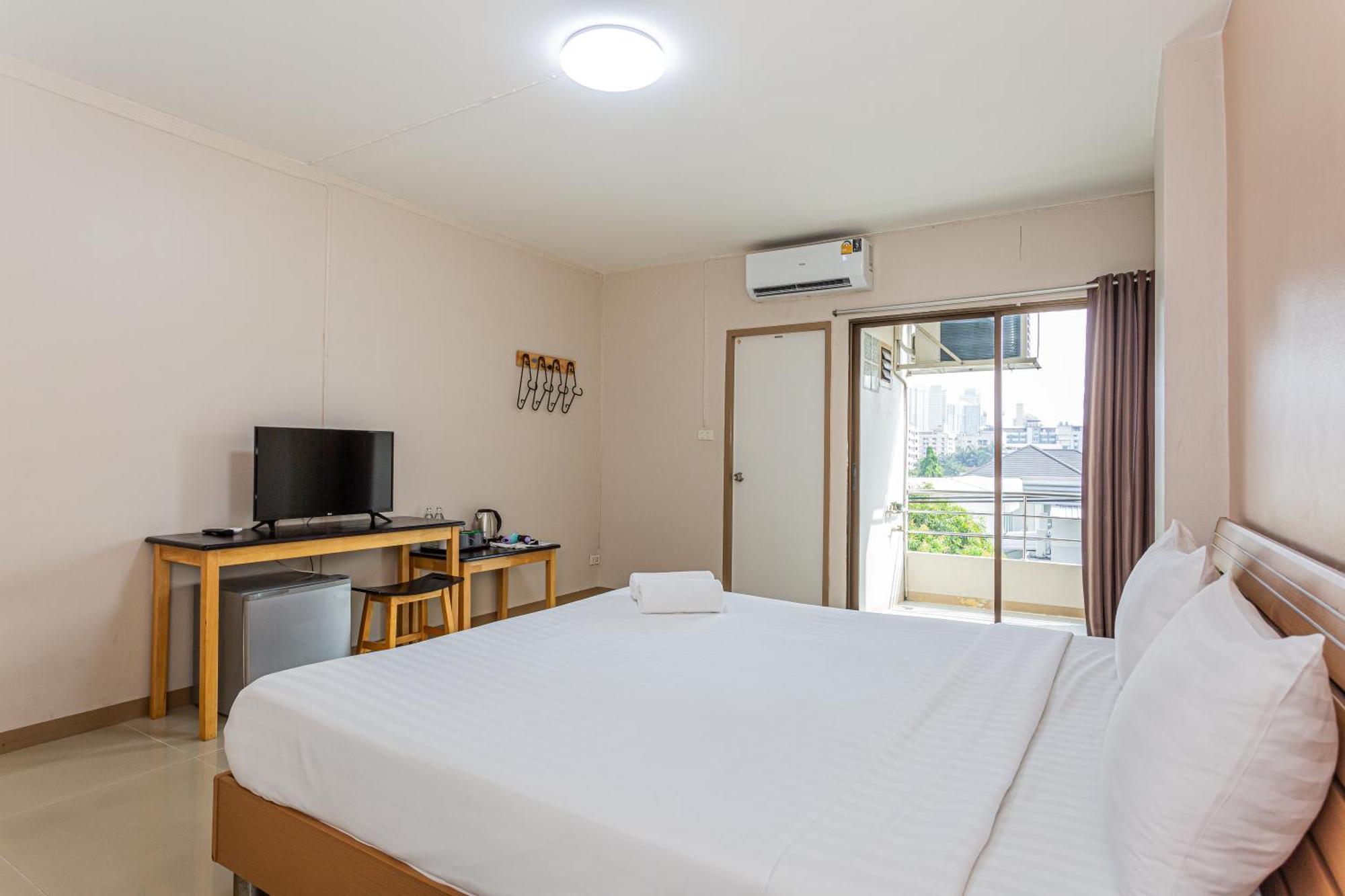 Ck2 Hotel Bangkok Eksteriør bilde